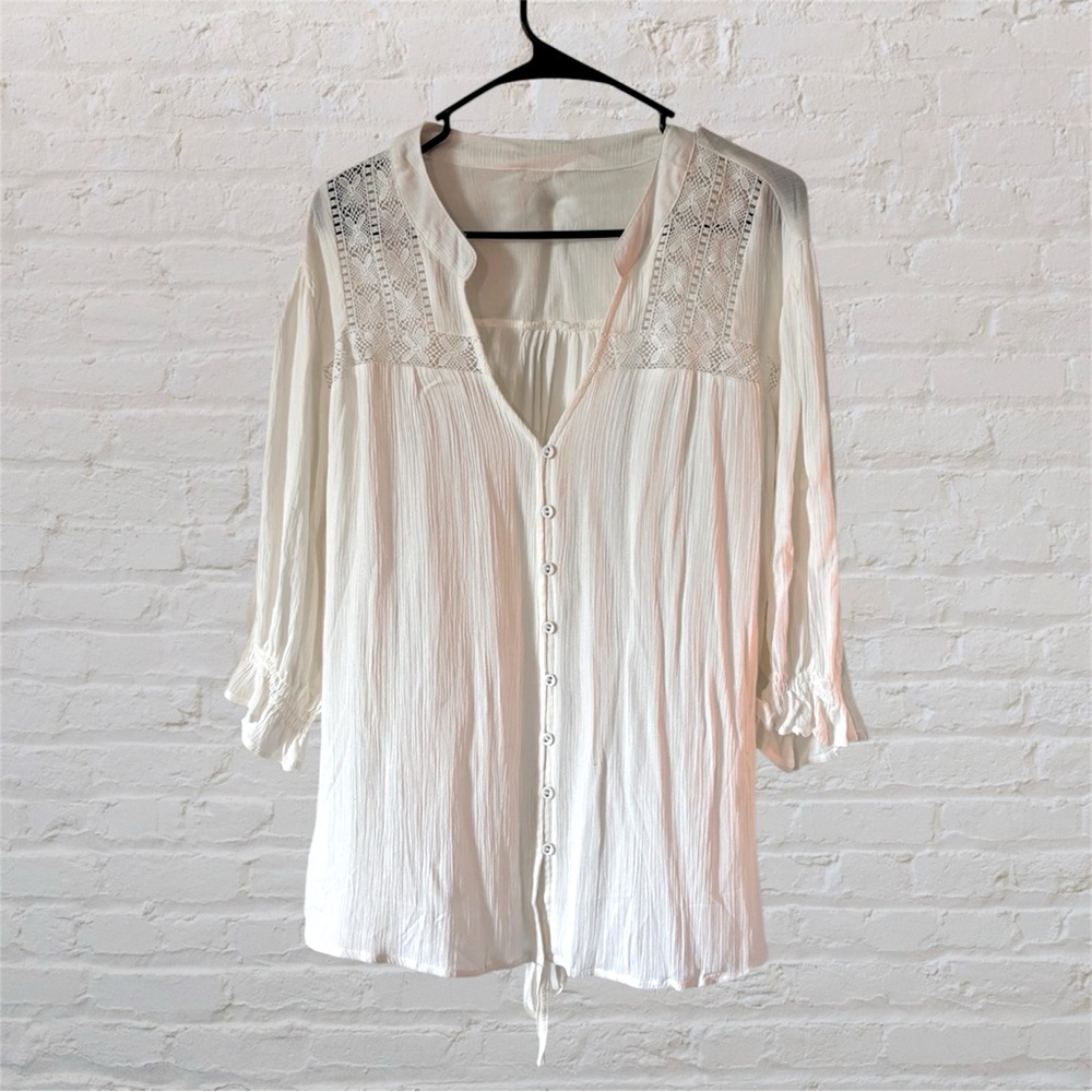 Chic White Blouse with Ruffle Detail